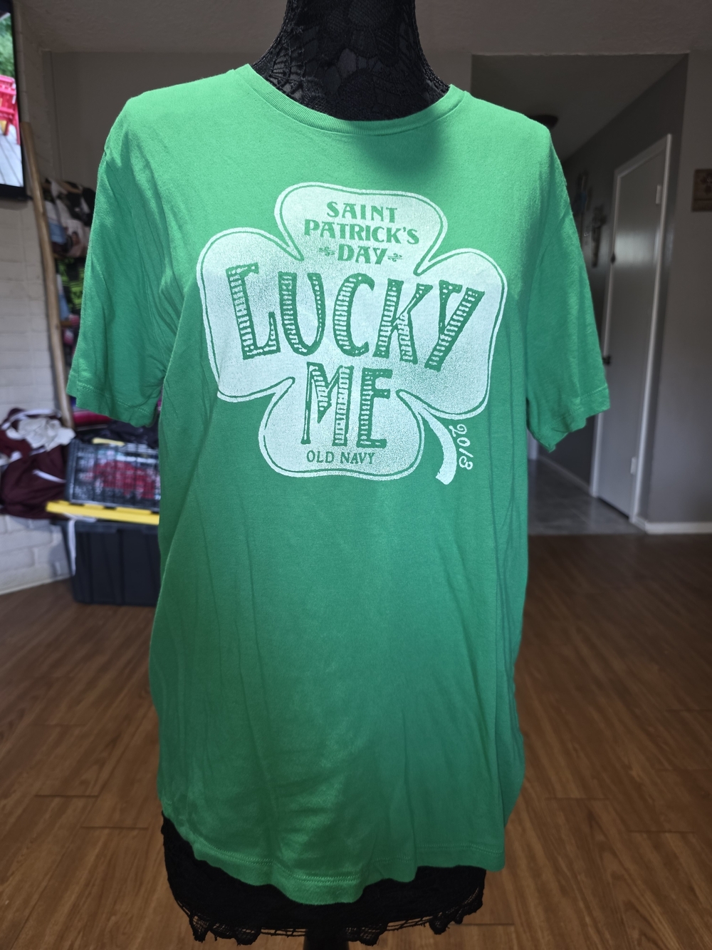 Old Navy Green Graphic Crewneck Tee